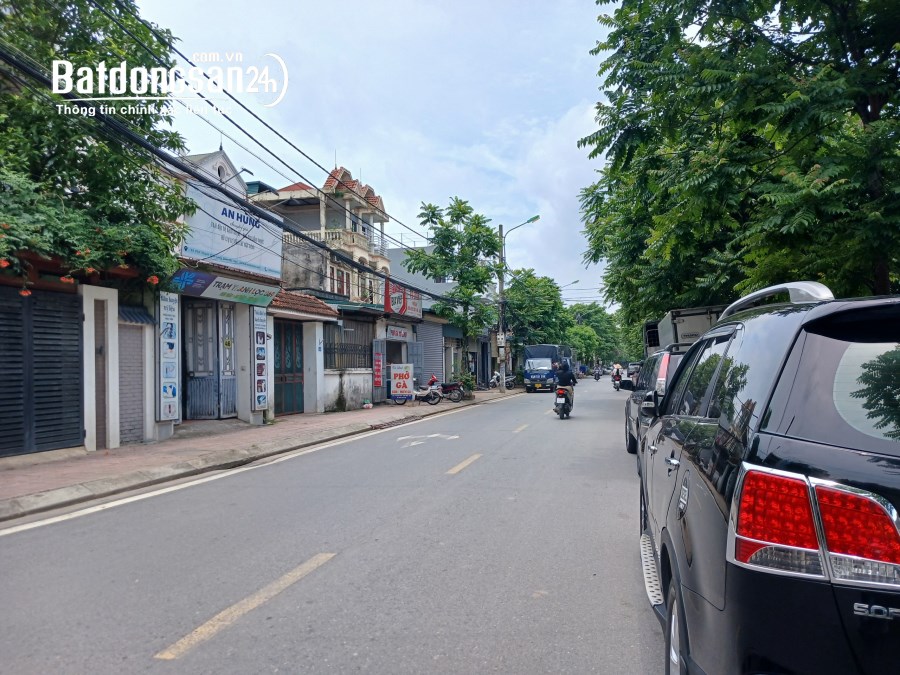 Bán đất mặt phố Thạch Cầu, Long Biên. Đường to, vỉa hè rộng, KD tốt. 108m2 ~ 17,5 tỷ