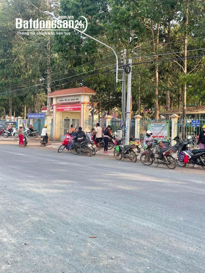 Bán đất sổ sẵn ngay đường số 6, Quang Minh,Thị Xã Chơn Thành