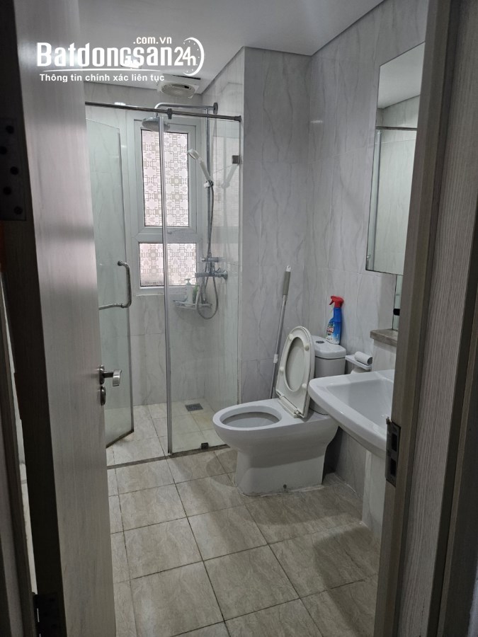 Chính chủ cần cho người nước ngoài thuê căn hộ tại Golden Place mex Trì, Nam Từ Liêm.