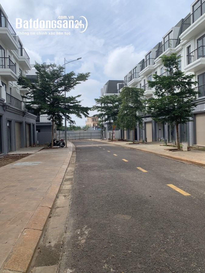 BÁN SHOPHOUSE VIEW QUẢNG TRƯỜNG GIÁ TỐT, ĐÃ CÓ SỔ 