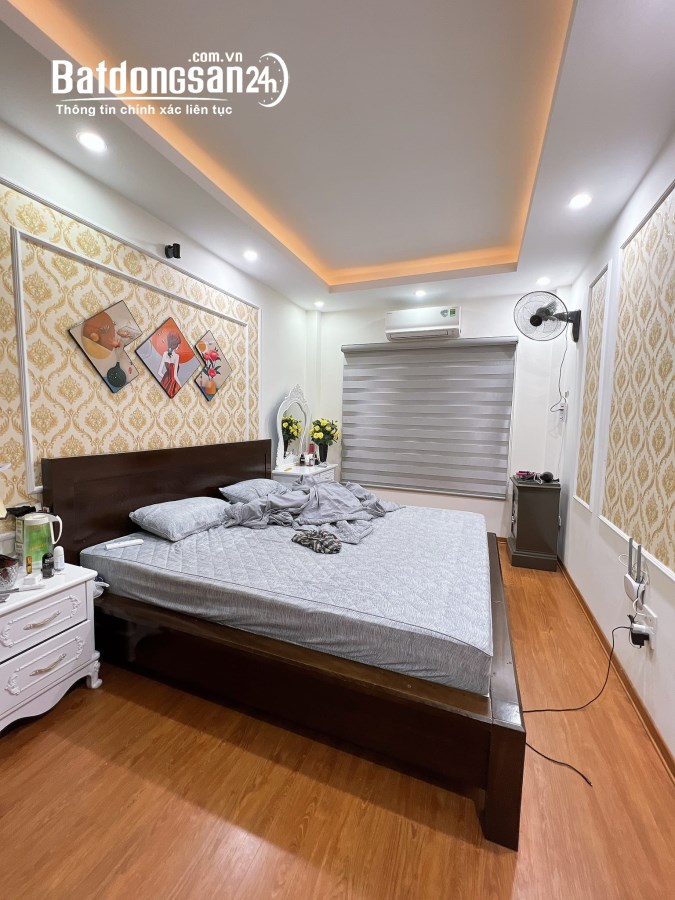 Hàng hiếm! Cầu Giấy, Ô TÔ cách 15m, lô góc 2 mặt ngõ, 2 thoáng, 35m, chỉ 6,5tỷ.
