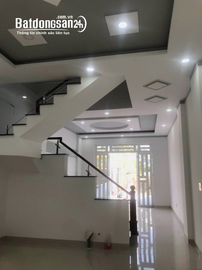 Bán nhà 1 trệt 1 lầu chính chủ xây mới giá rẻ Xã Tân Bình, Huyện Vĩnh Cửu 0359693104