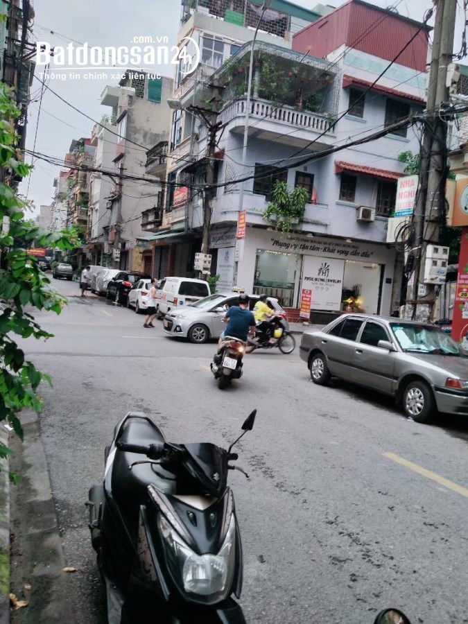 VỠ NỢ BÁN GẤP nhà BÀ TRIỆU ô tô tránh, cạnh chợ Hà đông 58m, hơn 6 tỷ