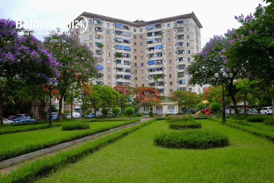 chính chủ bán căn chung cư 74m , sổ đỏ , kdt việt hưng, long biên , hà nội giá 2.4 tỷ
