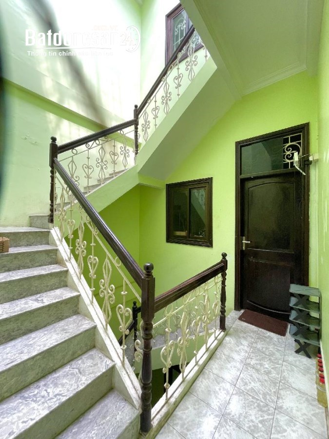 Bán nhà phố Huỳnh Thúc Kháng nhỉnh 14 tỷ 48m2, 4 tầng vỉa hè ô tô kinh doanh hiếm Đốn