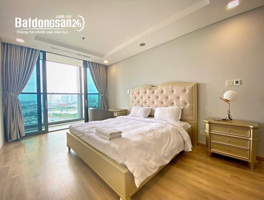 Bán nhà mặt phố Đường Nguyễn Văn Quỳ, Phường Phú Thuận, Quận 7