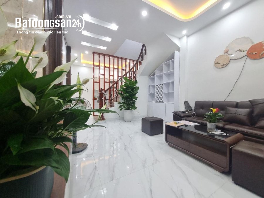 BÁN NHÀ PHỐ TÂN MAI - HỒ ĐỀN LỪ - NHÀ MỚI ĐẸP -  NGÕ Ô TÔ - GẦN TRƯỜNG CẤP 1-2