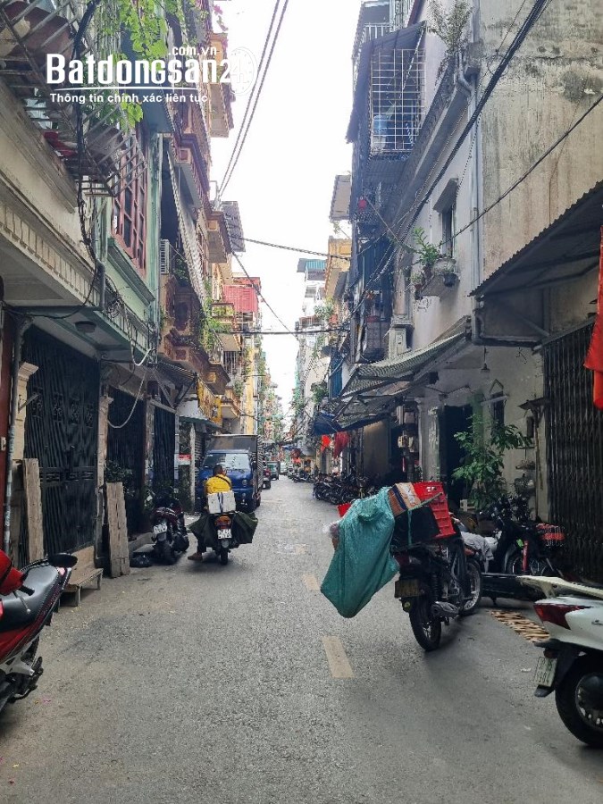 BÁN NHÀ PHỐ TÂN MAI - HỒ ĐỀN LỪ - NHÀ MỚI ĐẸP -  NGÕ Ô TÔ - GẦN TRƯỜNG CẤP 1-2