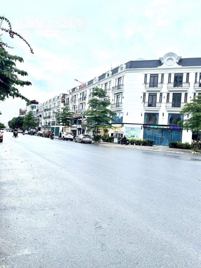 Cho thuê nhà nguyên căn Shophouse phố Thành Trung-Trâu Quỳ, 90m2, đường 30m.098285280