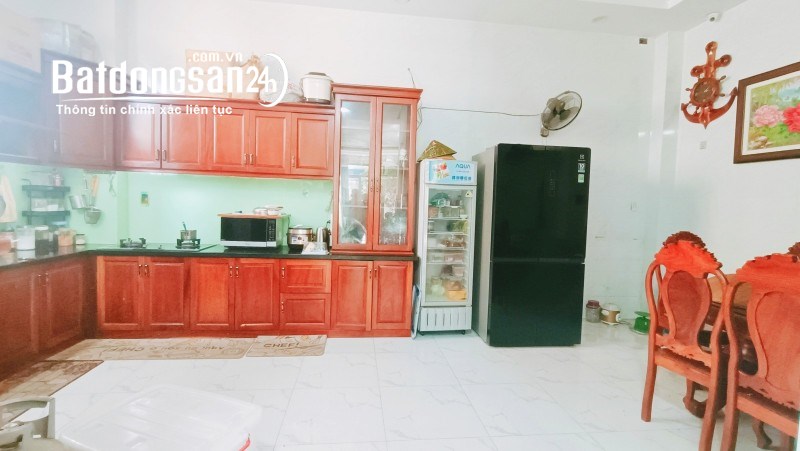Bán gấp biệt thự hẻm ô tô Hoàng Hoa Thám, Tân Bình, 115m2, 3 tầng 5PN, chỉ 17 tỷ X