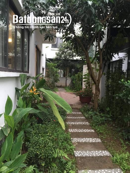 Biệt thự siêu đẹp KĐT Mỹ Đình 1 lô góc, tầng hầm, thang máy 180m giá 47 tỷ