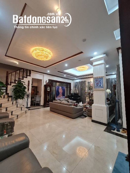 Biệt thự siêu đẹp KĐT Mỹ Đình 1 lô góc, tầng hầm, thang máy 180m giá 47 tỷ