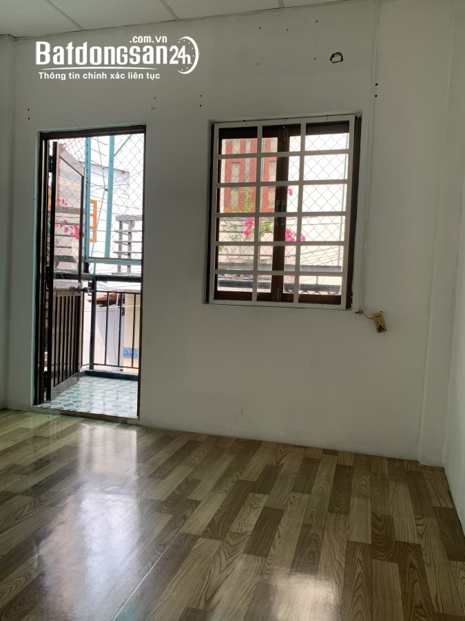 Cho thuê nhà Hẻm 270 Nguyễn Trọng Tuyển, 2 tầng 2pn giá 9tr