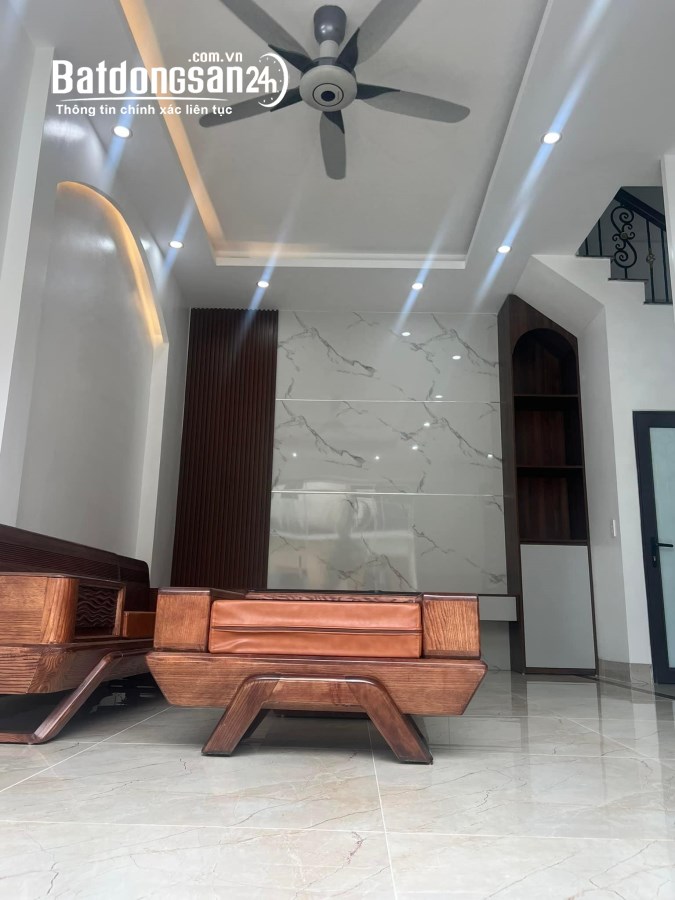 Bán nhà 3 tầng ngõ phố An Ninh, ph Quang Trung, TP HD, 44.3m2, 3 ngủ, hướng bắc, 2.35