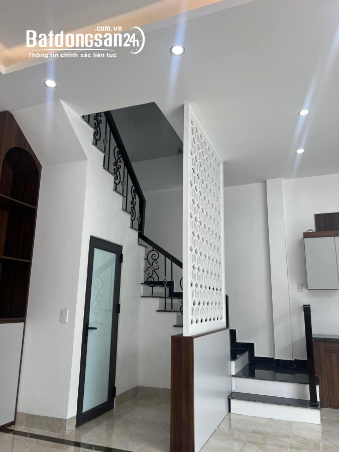 Bán nhà 3 tầng ngõ phố An Ninh, ph Quang Trung, TP HD, 44.3m2, 3 ngủ, hướng bắc, 2.35