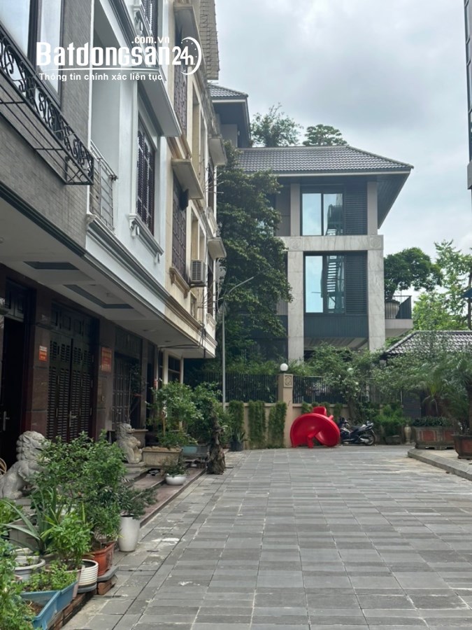 Bán nhà phố Láng Hạ 75m2, 4T, MT5.5m lô góc 3 thoáng khu cực VIP hiếm quận Ba Đình