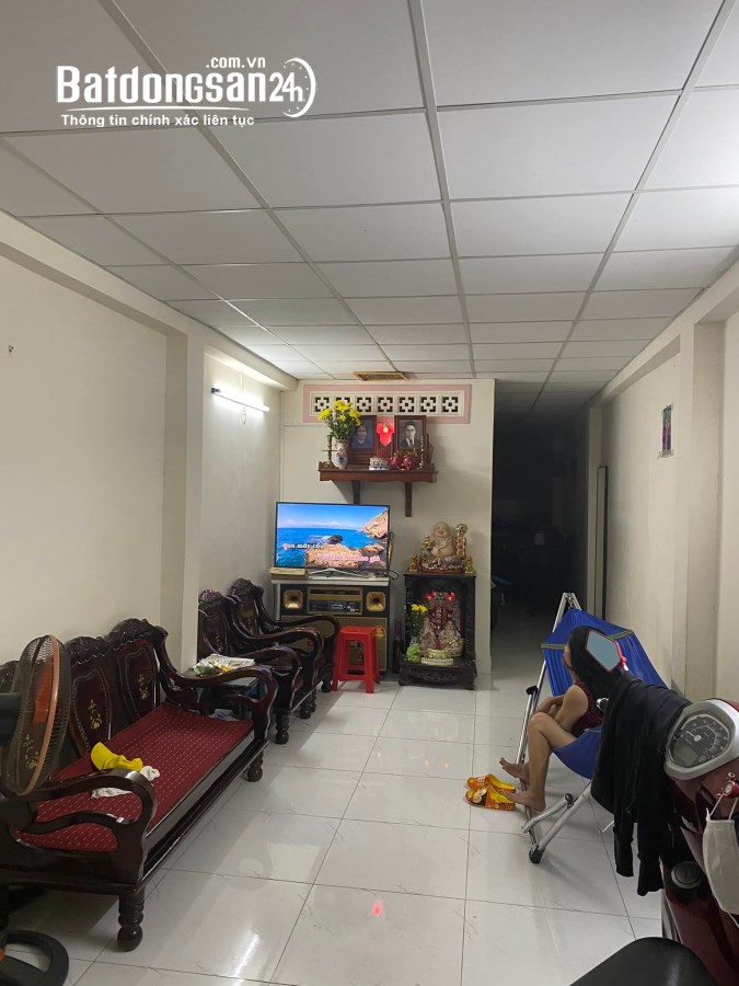 Bán nhà MT Phan Huy Ích-gần ga Metro2-sổ nở hậu-kinh doanh sầm uất -giá sốc
