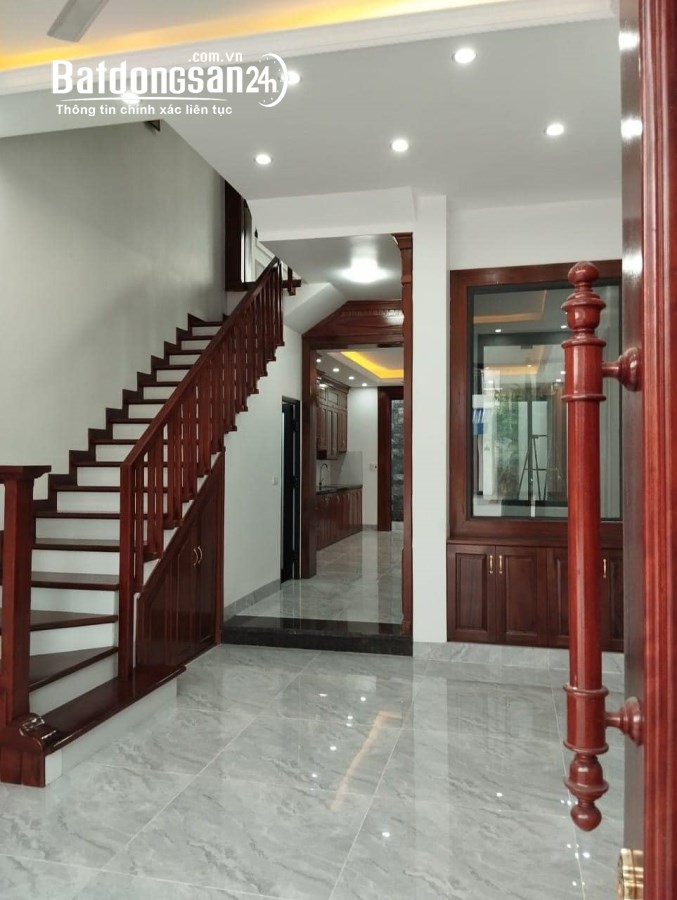Bán nhà 4 tầng trục chính 20.5m KĐT Tân Phú Hưng, TP HD, 67.5m2, mt 4.5m, 4 ngủ, than