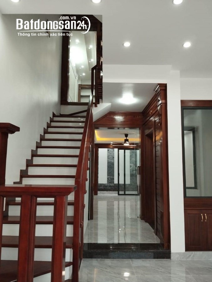 Bán nhà 4 tầng trục chính 20.5m KĐT Tân Phú Hưng, TP HD, 67.5m2, mt 4.5m, 4 ngủ, than