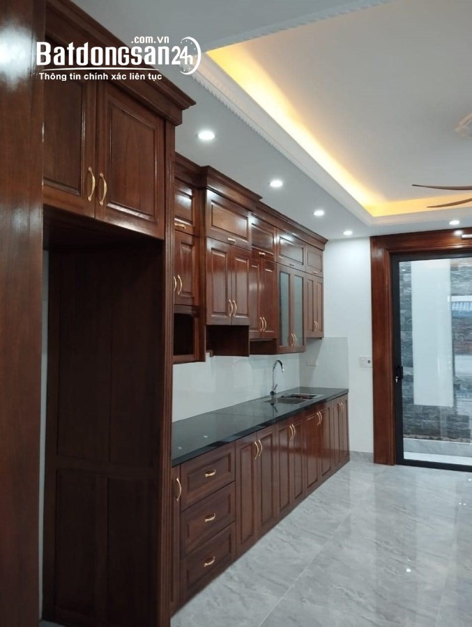 Bán nhà 4 tầng trục chính 20.5m KĐT Tân Phú Hưng, TP HD, 67.5m2, mt 4.5m, 4 ngủ, than