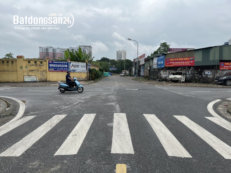 chính chủ bán 347m đấu giá việt hưng, long biên , hà nội , sổ đỏ , giá 160 triệu/ m