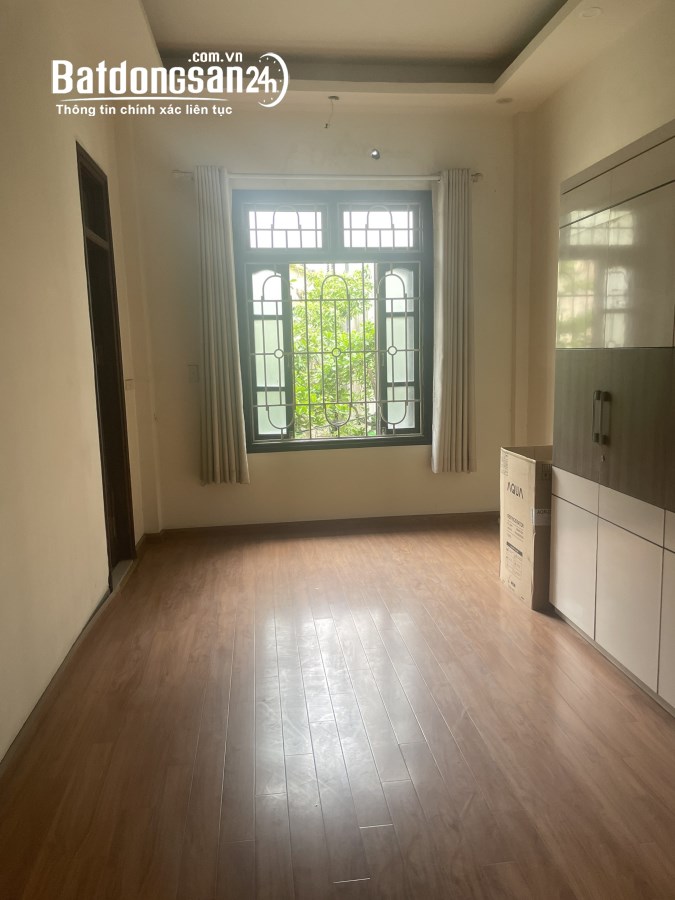 Bán nhà phân lô Võ Văn Dũng 80m x5T MT 5,5m đường oto tránh nhà có gara giá nhỉnh 22 