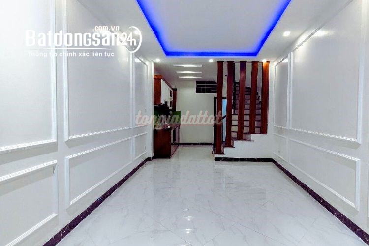 Bán nhà ngõ Nguyễn Ngọc Nại, ngõ ô tô tránh, 41m², 5.85 tỷ