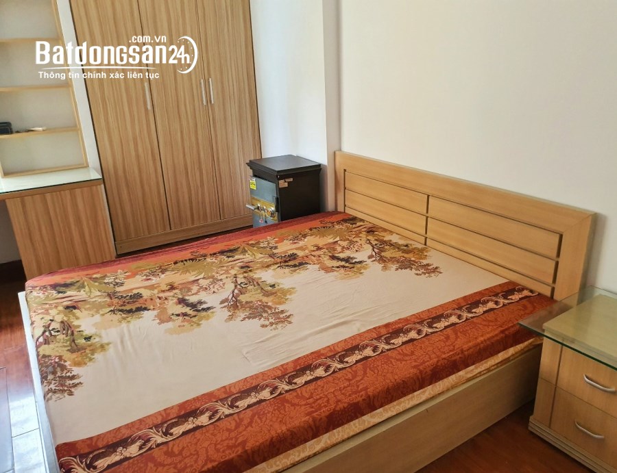 Cho thuê nhà Nam Từ Liêm phố Đồng Me 46m x 5T giá 25tr, ngõ ô tô tránh