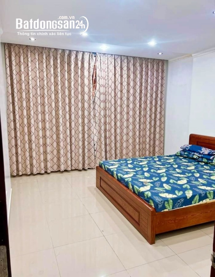 Bán nhà riêng phố Nguyễn Chánh Cầu Giấy 53m x 5T giá 11.2 tỷ, tiện ích đầy đủ