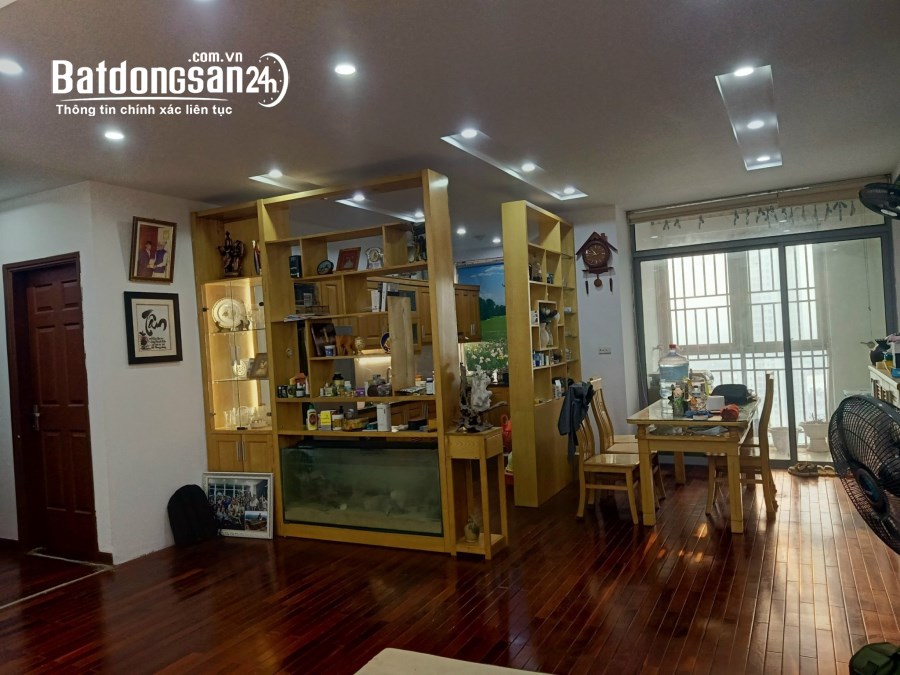 Cần bán căn hộ có diện tích 117m², được thiết kế 3 phòng ngủ, 2 vệ sinh, 6.5 tỷ,