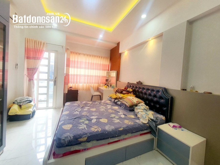 Bán nhà Đường Ngô Gia Tự, Phường 9, Quận 10