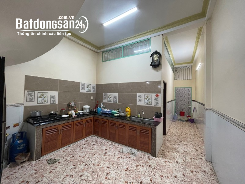 MẶT TIỀN KINH DOANH, BA ĐÌNH, F10, Q8, 3 TẦNG, 125M2, 11.5 TỶ, BAO ĐẦU TƯ.