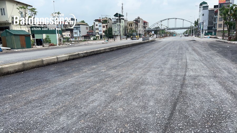 MẶT PHỐ VÀNG HỒNG TIẾN KÉO DÀI, NHÀ DÂN XÂY, LÔ GÓC 100M, MT KHỦNG 15M, KD BẤT CHẤP.