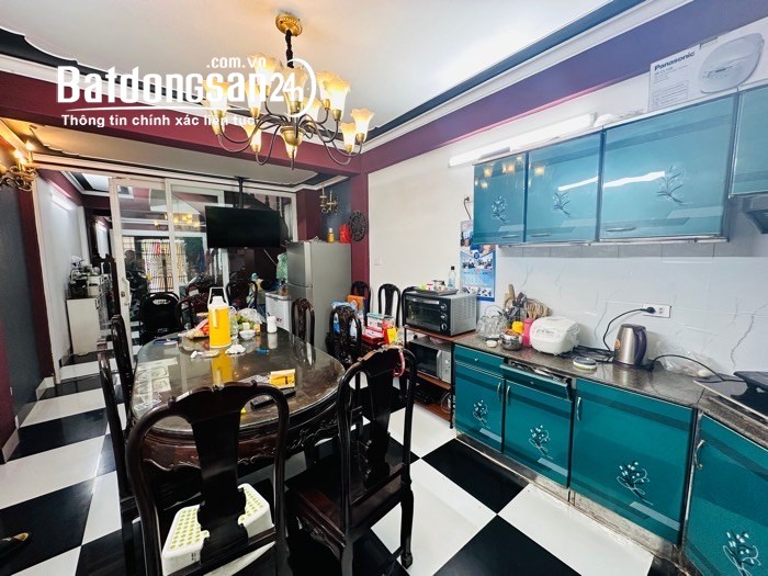 Bán nhà Cầu Diễn, Bắc Từ Liêm-Biệt thự cổ (61m2 x 4 tầng)-2 Ô TÔ-Vị trí Trung tâm-9.5