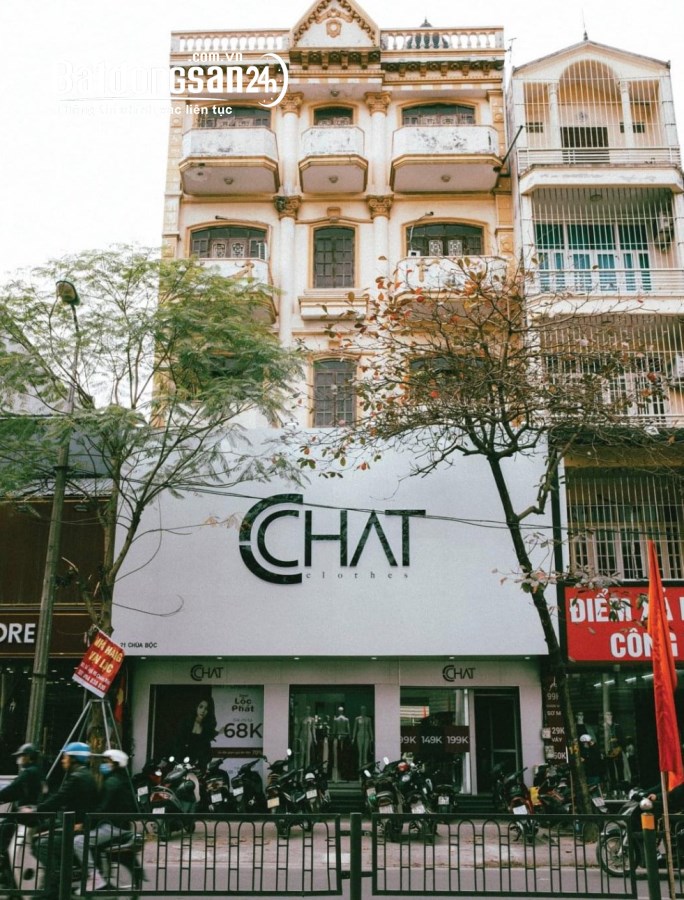 Chính chủ cho thuê nhà mặt phố 21 Chùa Bộc. 100m2x2 tầng. Giá 120tr/tháng. LH: 098939