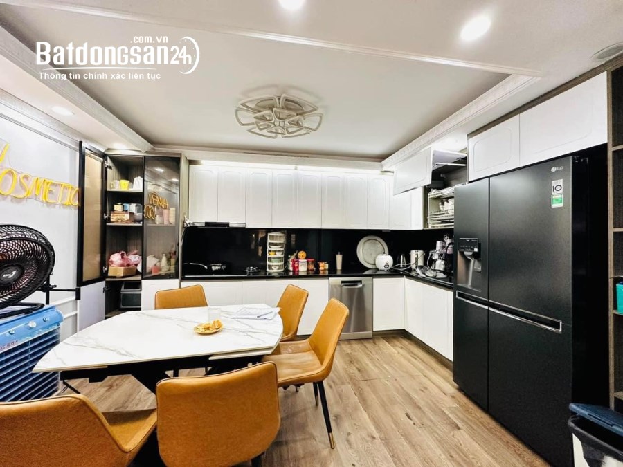 Vị trí đắc địa! Cầu Giấy, nhà thiết kế hiện đại, Ô TÔ tránh 20 m, 46 m, chỉ hơn 8 tỷ.