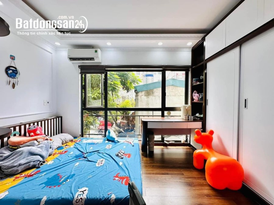 Vị trí đắc địa! Cầu Giấy, nhà thiết kế hiện đại, Ô TÔ tránh 20 m, 46 m, chỉ hơn 8 tỷ.