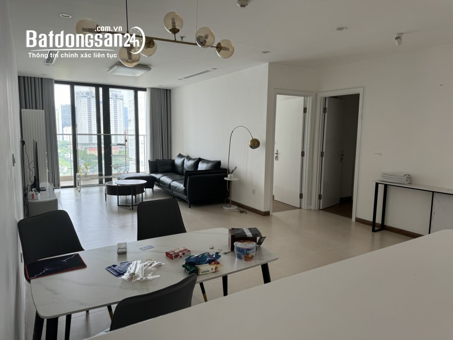 Cho thuê cc Vinhomes Skylake Phạm Hùng. Căn 102m2, Full nội thất, View Hồ điều hòa.
