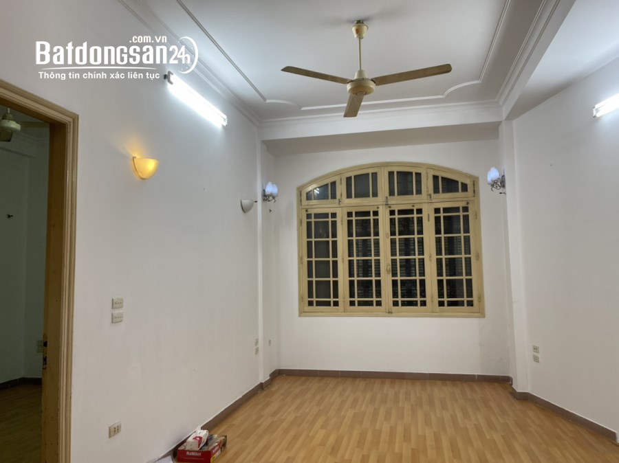 Chính chủ cho thuê nhà phân lô Nguyễn Chí Thanh 60m x4T1T mặt tiền 7m đường oto tiện 