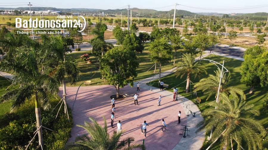 Bán nhanh 2 lô liền kề 152m2 Khu dịch vụ hỗn hợp VSIP Quảng Ngãi giá ưu đãi 