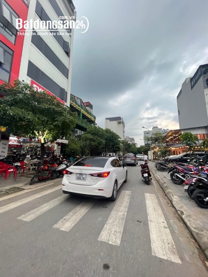 Đẹp Quá-Phân Lô Vỉa Hè-Khu Vườn Đào-Uy Nỗ-Đông Anh-DT 131m²-MT 7m-Đường Trải Nhựa