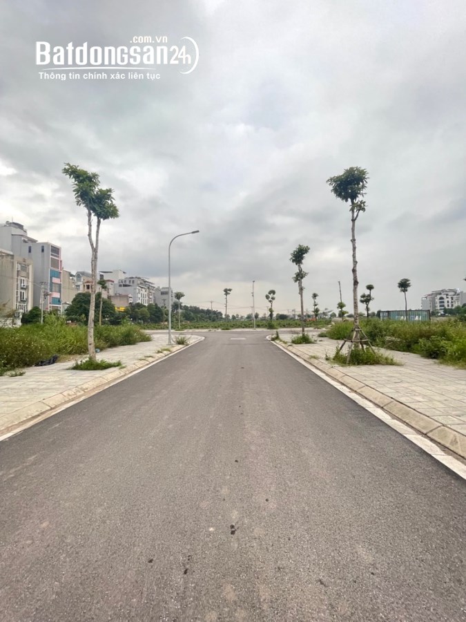 Đẹp Quá-Phân Lô Vỉa Hè-Khu Vườn Đào-Uy Nỗ-Đông Anh-DT 131m²-MT 7m-Đường Trải Nhựa