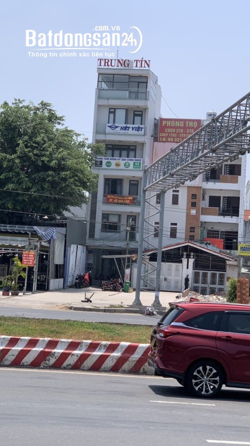Cho thuê nhà mặt phố Đường Nguyễn Văn Linh, Phường Tân Thuận Tây, Quận 7