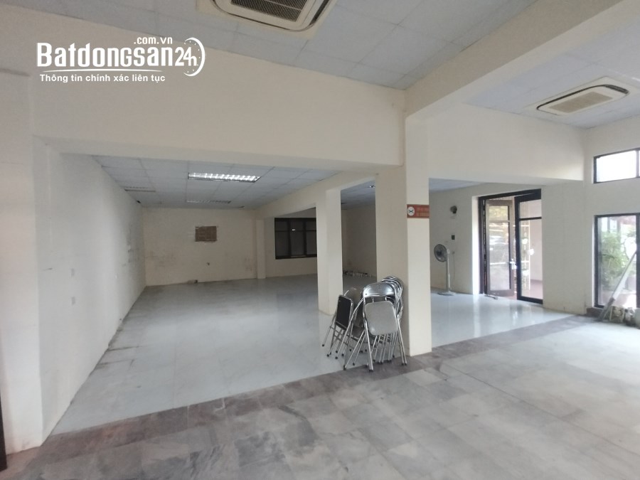 Mặt bằng tầng 1 ở Thái Thịnh. Làm VP, kho hàng, lớp học. 100m2