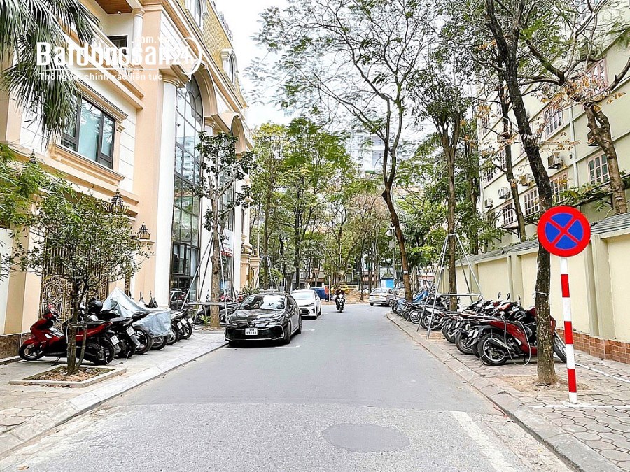 Bán nhà Lưu Hữu Phước, Mỹ Đình, Phân lô, Oto vào nhà, Sát Vinhomes, Kinh doanh, 52m2