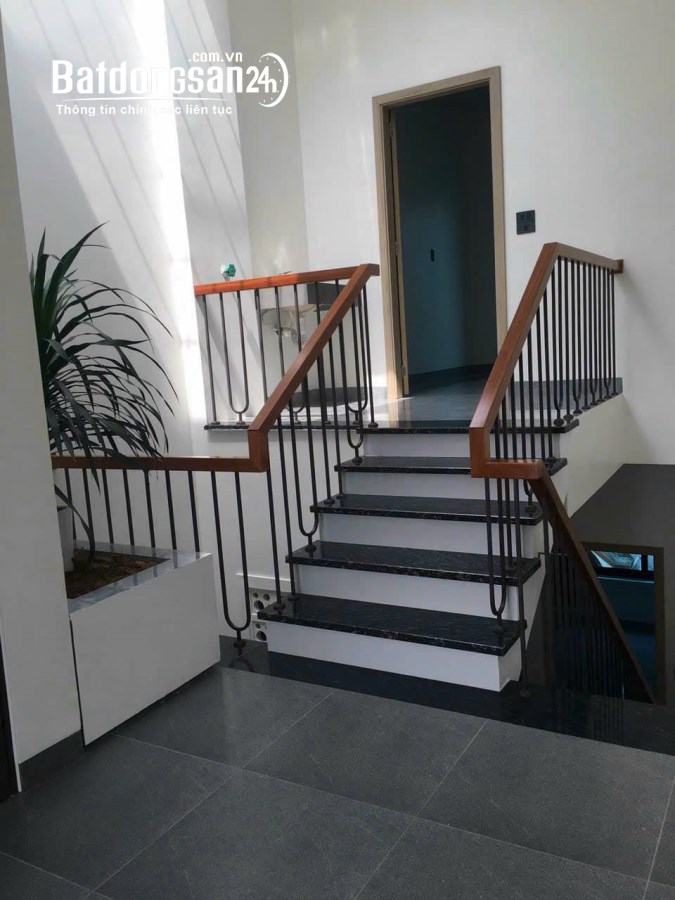 Bán nhà 4 tầng ngõ phố Bình Lộc, ph Tân Bình, TP HD, 64.7m2, mt 4m, 4 ngủ, 4 vs, vị t