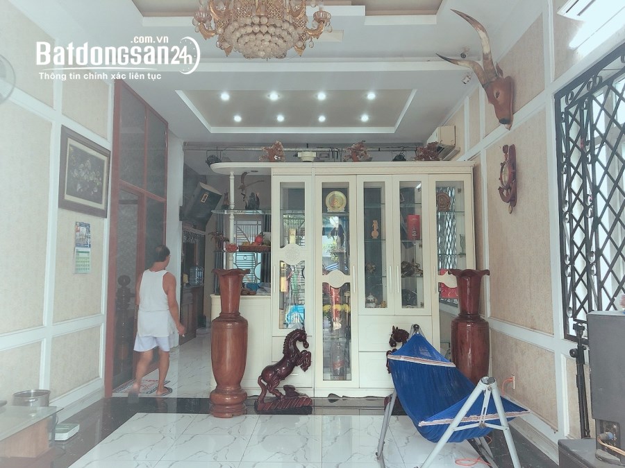  BIỆT THỰ - MẶT TIỀN, BÙI CÔNG TRỪNG HÓC MÔN- 400M2(11 x 37) CHỈ 18 TỶ 500 TL 