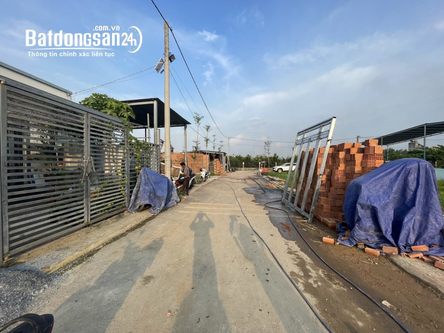 Bán Nhà Sổ Riêng 100m2 - Liền Kề Khu Dân Cư Bửu Long 3