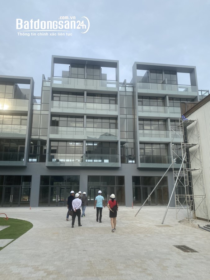 Bán nhà 5 tầng Lê Duẩn,Tuy Hòa Phú Yên chỉ 2ty6 NHHT 70%