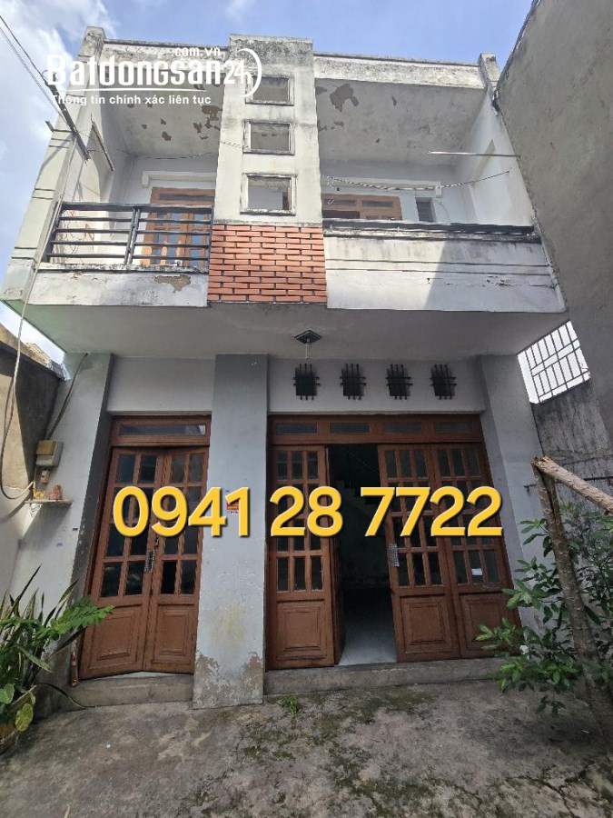 Bán nhà  hẽm Lê Đình Thám Tân Quý Tân Phú diện tích 132m2 xây 2 tầng giá 5.9 tỷ.